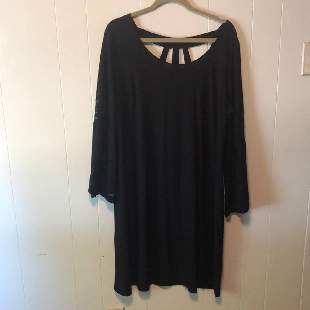 Pretty black dress